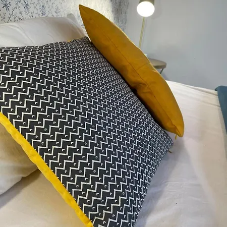 Le New Daily, 500m Du Centre De